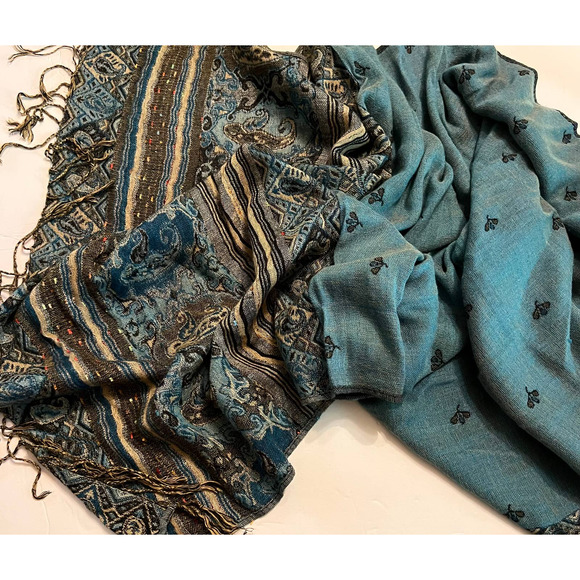 Boho Fringe Scarf Paisley Print Woven Pattern Two Pattern Long Scarf 70 Inch - Picture 3 of 5